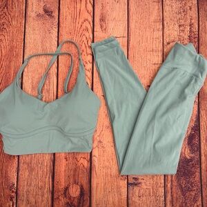 Buffbunny Poshknit V Scrunch leggings and bra set in Artic moss Small
